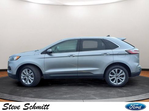 Used 2024 Ford Edge Titanium AWD/4WD image 2