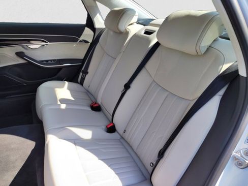 Used 2023 Audi A8 L 3.0T image 18
