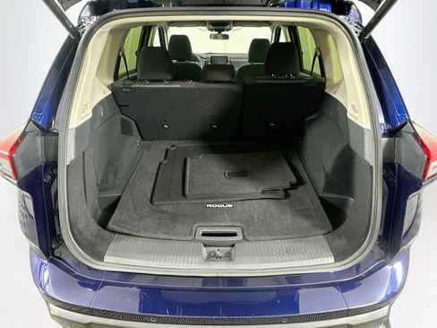 Used 2025 Nissan Rogue SV AWD/4WD image 27