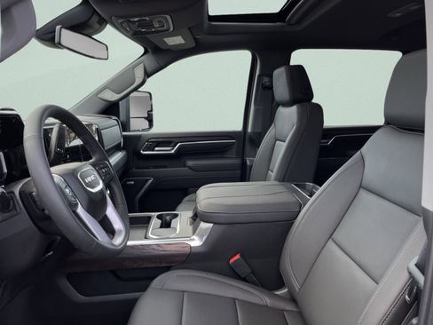 New 2026 GMC Sierra 2500 SLT w/ SLT Premium Package image 9