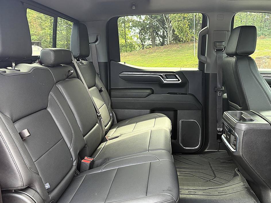 Used 2025 Chevrolet Silverado 1500 LTZ w/ LTZ Premium Package AWD/4WD image 11