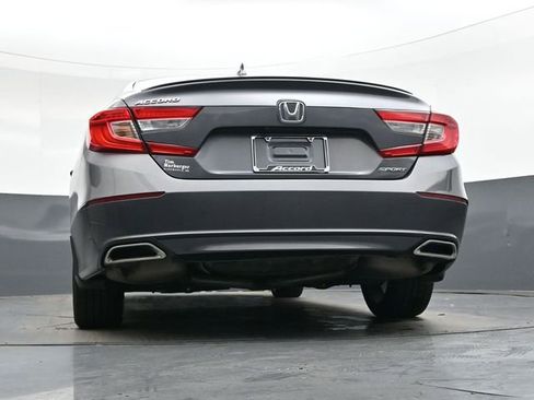 Used 2018 Honda Accord Sport image 31
