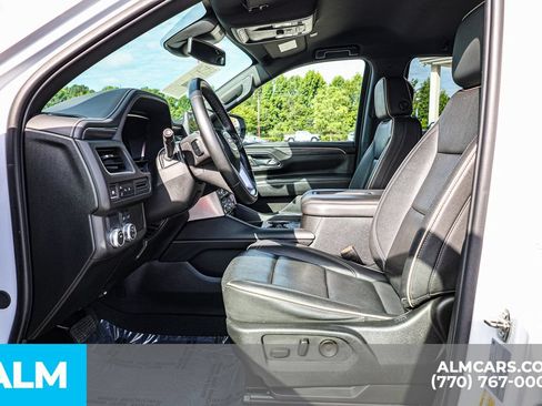Used 2024 GMC Yukon SLT RWD image 18