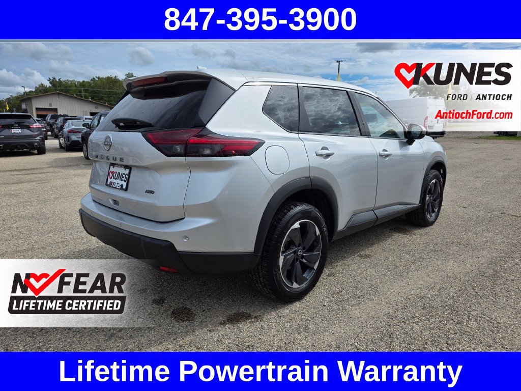 Used 2025 Nissan Rogue SV AWD/4WD image 9