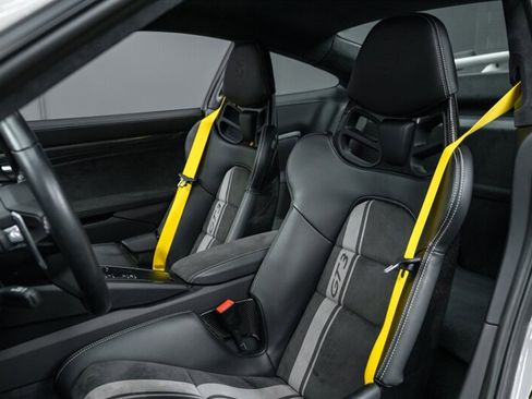 Used 2018 Porsche 911 GT3 image 19