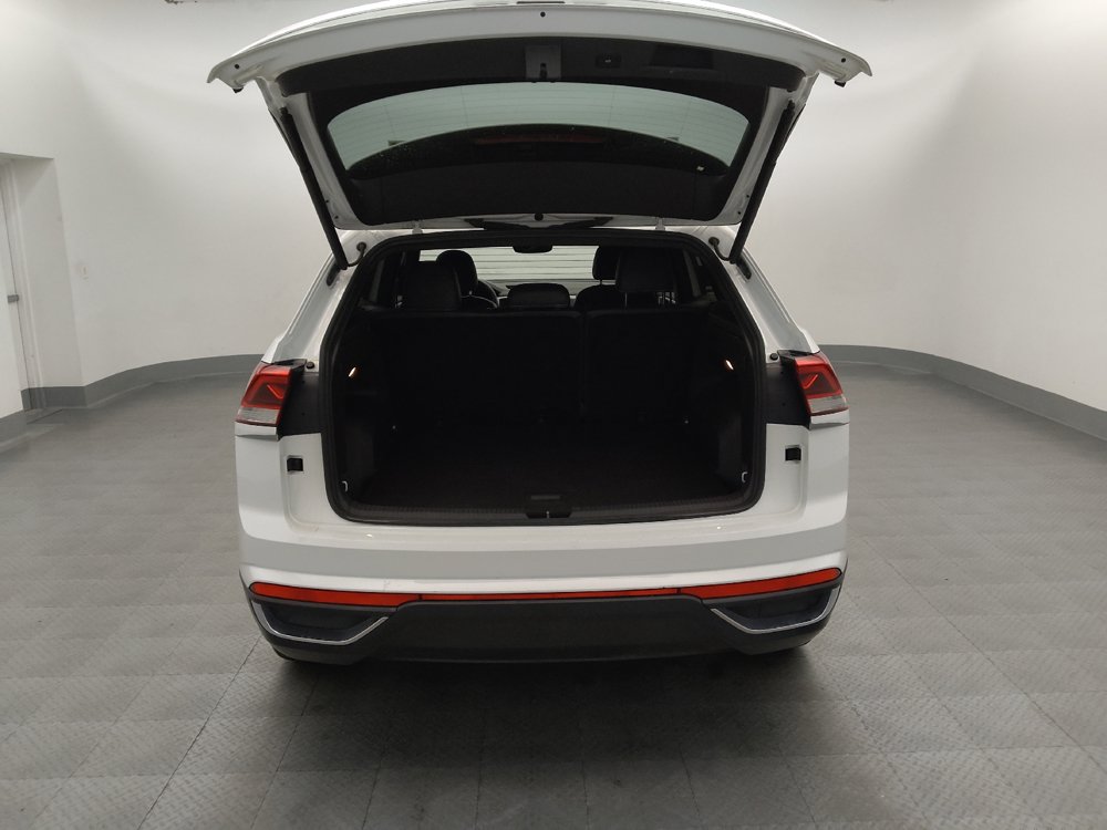Used 2021 Volkswagen Atlas Cross Sport SE FWD image 29