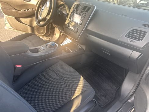 Used 2016 Nissan Leaf S w/ Charger Package FWD image 14