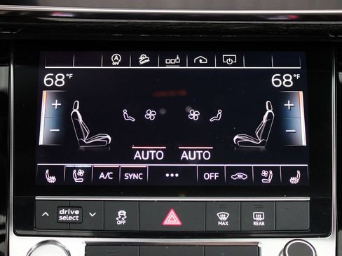 Used 2019 Audi Q8 Premium Plus w/ Premium Plus AWD/4WD image 35