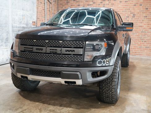 Used 2014 Ford F150 Raptor w/ Equipment Group 801A Luxury image 7