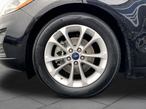 Used 2020 Ford Fusion SE FWD image 10