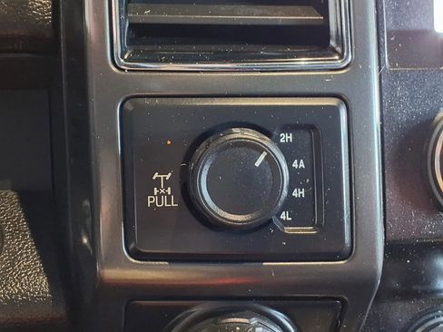 Used 2019 Ford F150 Lariat w/ Equipment Group 502A Luxury AWD/4WD image 26
