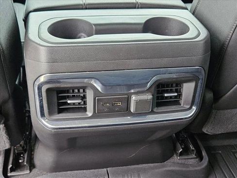 Used 2022 GMC Sierra 1500 SLT image 18