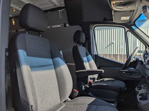 New 2025 Mercedes-Benz Sprinter 2500 image 13