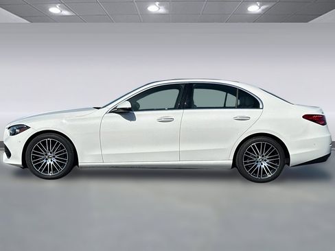 Used 2023 Mercedes-Benz C 300 Sedan image 2