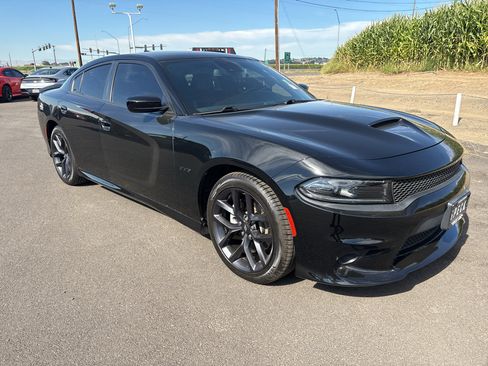 Used 2023 Dodge Charger R/T w/ Plus Group RWD image 15