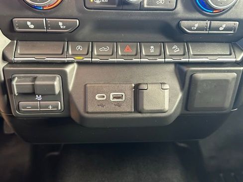 Used 2020 Chevrolet Silverado 1500 LT w/ All-Star Edition image 37