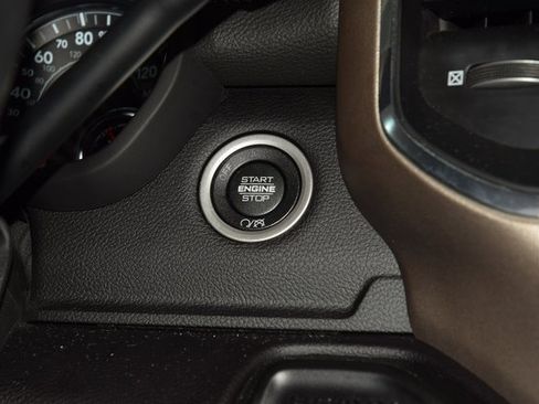 Used 2024 RAM 3500 Laramie image 41