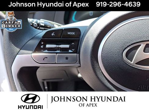 Used 2025 Hyundai Elantra Hybrid FWD image 18