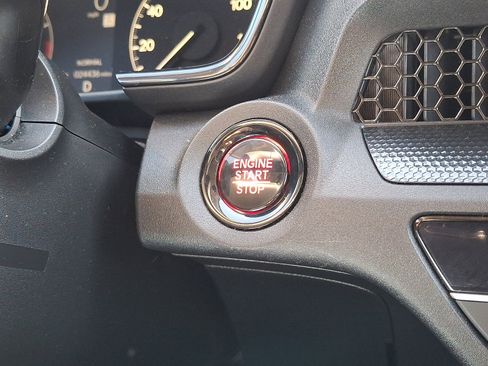 Used 2025 Honda CR-V LX image 25