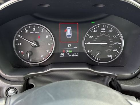 Used 2025 Subaru Outback Limited AWD/4WD image 15