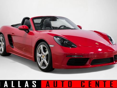 Used 2020 Porsche 718 Boxster image 1