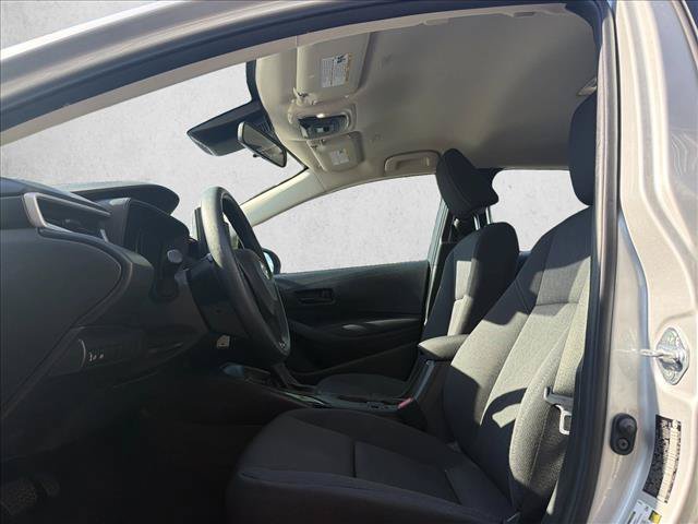 Used 2026 Toyota Corolla LE FWD image 11