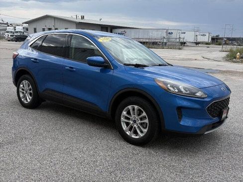 Used 2020 Ford Escape SE AWD/4WD image 3