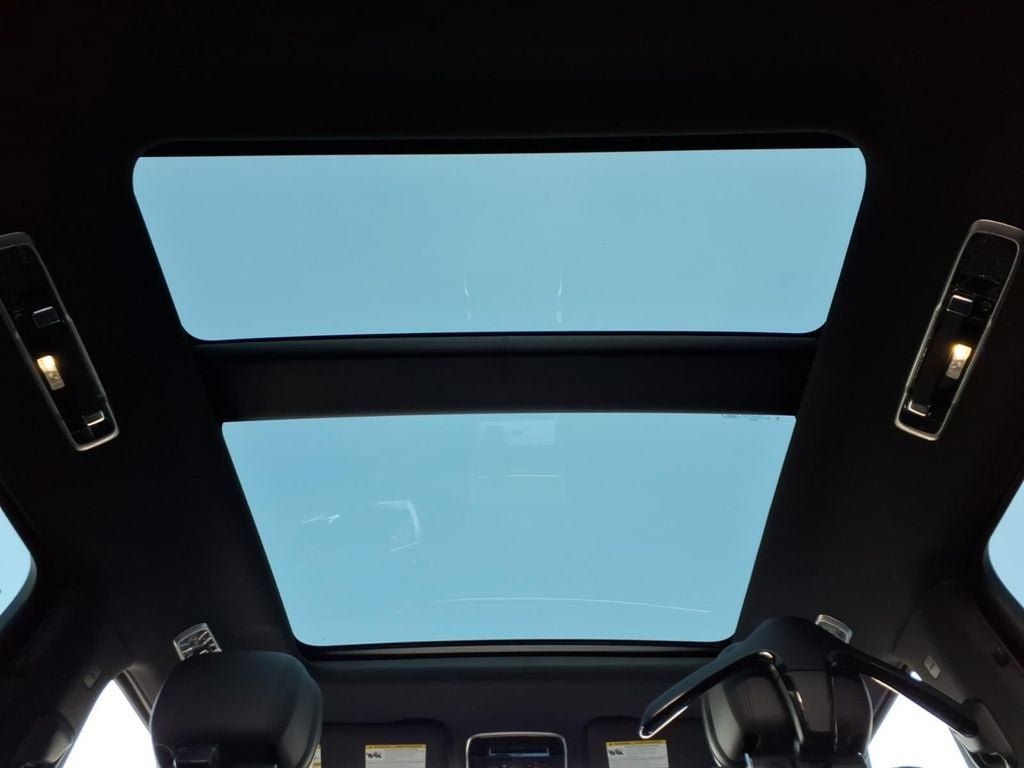 New 2026 Land Rover Range Rover SE AWD/4WD image 24