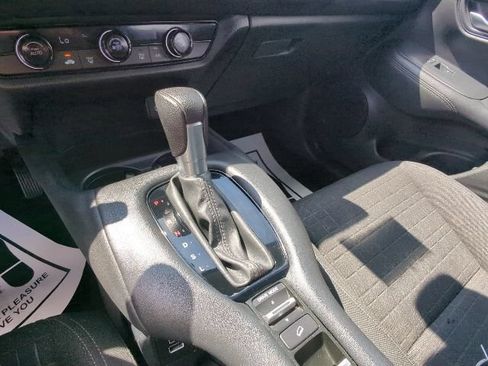 Used 2023 Honda HR-V LX image 32