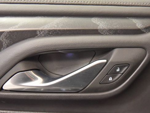 Used 2023 GMC Yukon XL Denali image 18