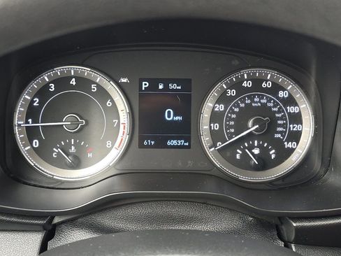 Used 2021 Hyundai Venue SE FWD image 23