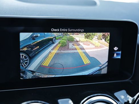 Used 2021 Mercedes-Benz GLA 250 4MATIC image 34