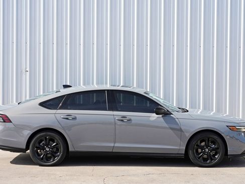 Used 2025 Honda Accord SE image 45