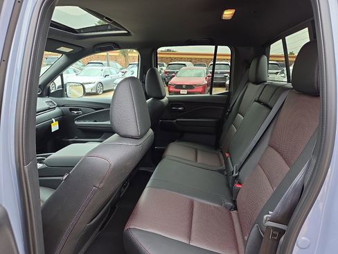 New 2026 Honda Ridgeline Black Edition image 7