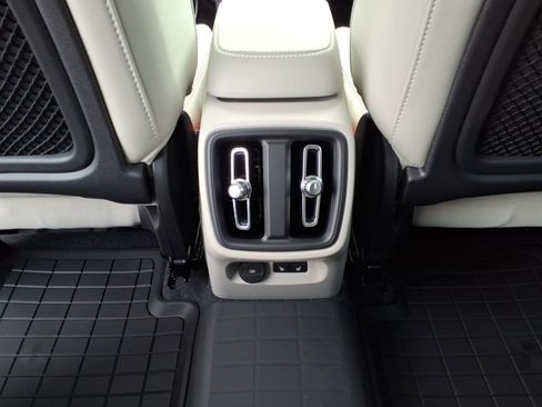 New 2026 Volvo XC40 B5 Plus w/ Protection Package Premier AWD/4WD image 7