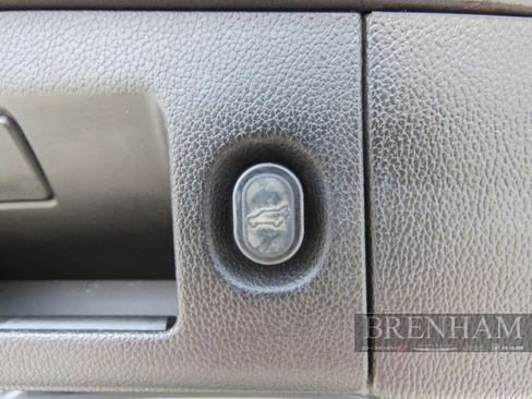 Used 2018 GMC Yukon SLT w/ Premium Edition image 24