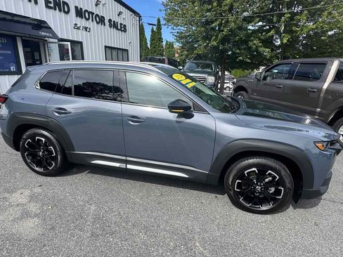 Used 2024 MAZDA CX-50 Meridian Edition image 2