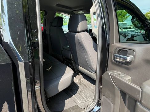 Used 2020 Chevrolet Silverado 1500 Custom Trail Boss w/ Custom Convenience Package AWD/4WD image 14