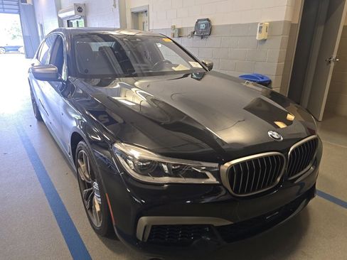 Used 2018 BMW M760i xDrive AWD/4WD image 11