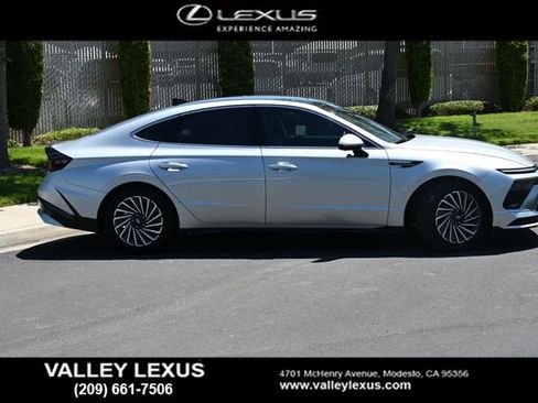 Used 2024 Hyundai Sonata Limited FWD image 3