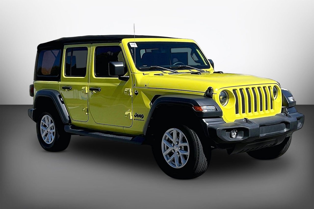 Used 2023 Jeep Wrangler Unlimited Sport AWD/4WD image 2