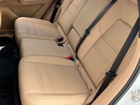 Certified 2023 Porsche Cayenne AWD/4WD image 17