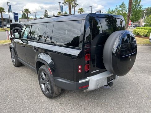 New 2025 Land Rover Defender 130 S image 3