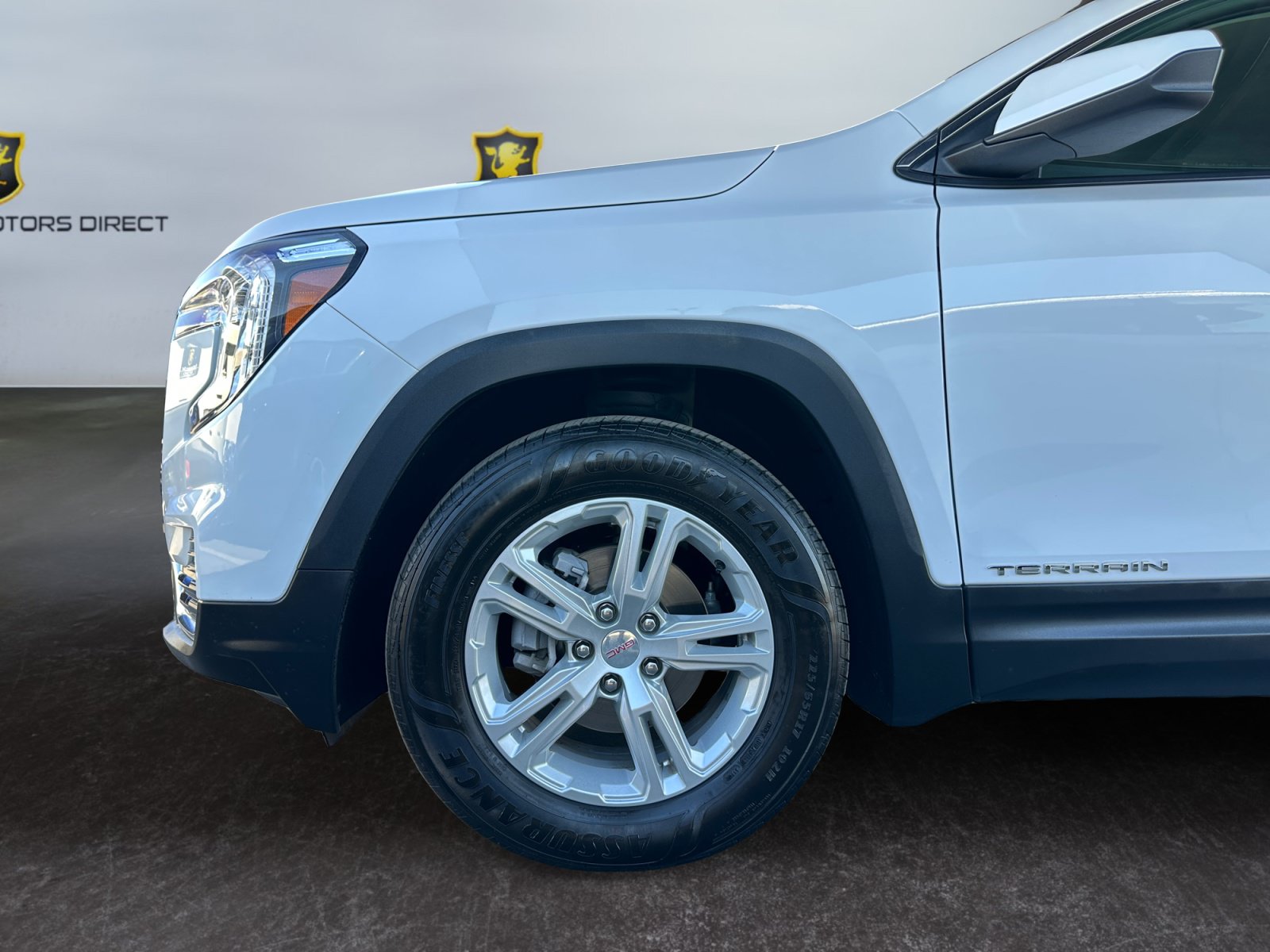 Used 2024 GMC Terrain SLE FWD image 14