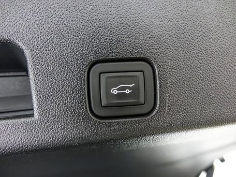 Used 2026 Chevrolet Traverse Z71 w/ Driver Confidence Package AWD/4WD image 33