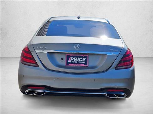 Used 2018 Mercedes-Benz S 560 4MATIC Sedan image 4