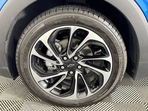 Used 2022 Chevrolet Bolt EUV Premier w/ Super Cruise Package image 37