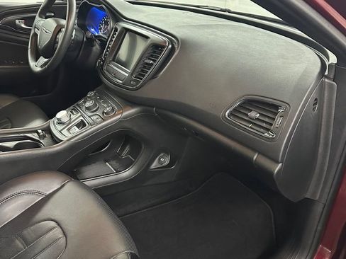 Used 2016 Chrysler 200 S w/ Navigation & Sound Group I image 40