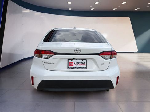 Used 2024 Toyota Corolla LE image 4