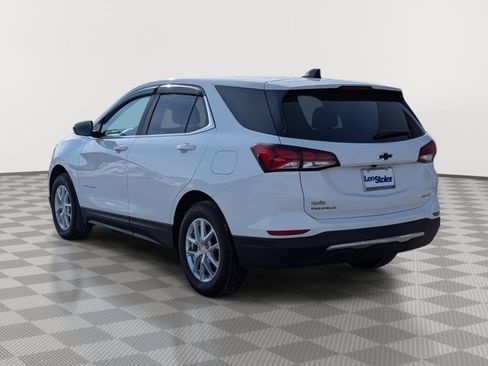 Used 2022 Chevrolet Equinox LT AWD/4WD image 3